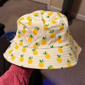 Pineapple bucket hat